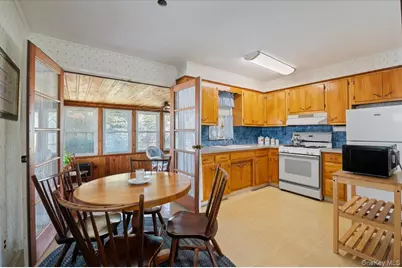 34 Audrey Avenue, Plainview, NY 11803 - Photo 7