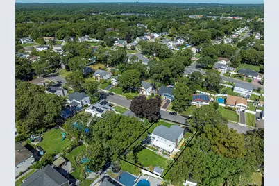 6 Linden Street, Selden, NY 11784 - Photo 37