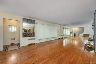 34 Midland Rd, Roslyn Heights, NY 11577 - Photo 5