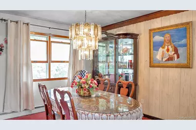 13 New Hampshire Avenue, Bay Shore, NY 11706 - Photo 5