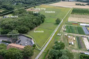 1535 Middle Rd, Calverton, NY 11933 - Photo 3