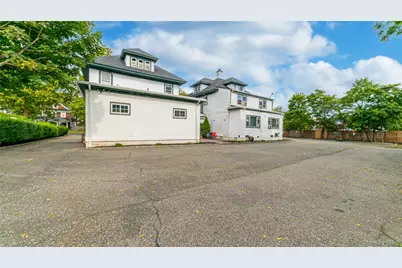 20-22 Bay Shore Ave #Apt 20-3, Bay Shore, NY 11706 - Photo 9