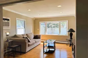 33 Chapel Ln, Levittown, NY 11756 - Photo 17