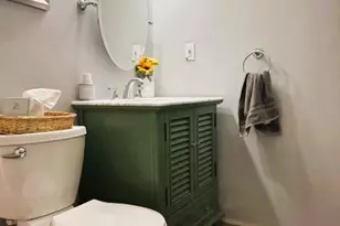 33 Chapel Ln, Levittown, NY 11756 - Photo 23