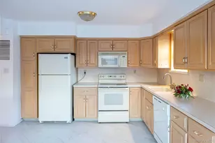 240-02 65th Ave, Little Neck, NY 11362 - Photo 15