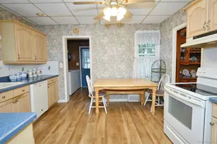 17 Concord St, Floral Park, NY 11001 - Photo 19