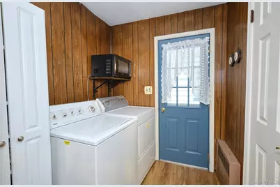 17 Concord Street, Floral Park, NY 11001 - Photo 21