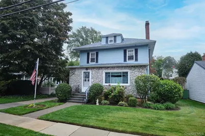 17 Concord Street, Floral Park, NY 11001 - Photo 3