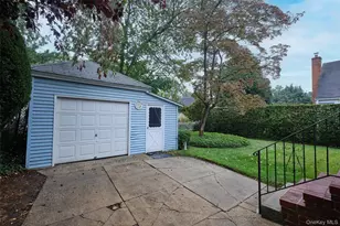 17 Concord St, Floral Park, NY 11001 - Photo 35