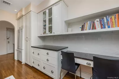 1 Meadow Drive #1K, Woodmere, NY 11598 - Photo 11