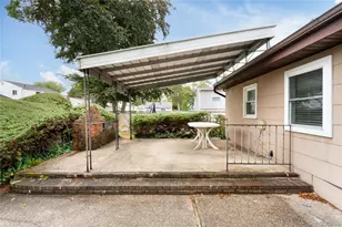 4 Comet Rd, Selden, NY 11784 - Photo 25