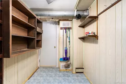 4 Comet Road, Selden, NY 11784 - Photo 19