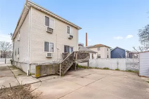 4-28 Beach 65th St, Arverne, NY 11692 - Photo 9