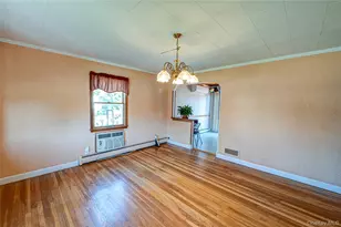 31 Garden Blvd, Hicksville, NY 11801 - Photo 15