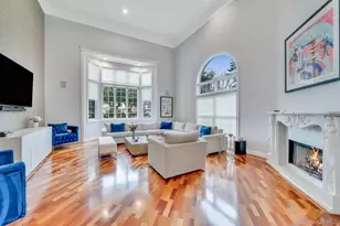 52 Hamlet Dr, Commack, NY 11725 - Photo 5