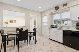 2147 Seneca Dr N, Merrick, NY 11566 - Photo 9