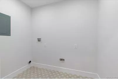 1028 E Broadway, Woodmere, NY 11598 - Photo 37