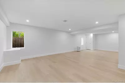 1028 E Broadway, Woodmere, NY 11598 - Photo 47