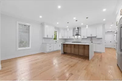 1028 E Broadway, Woodmere, NY 11598 - Photo 19