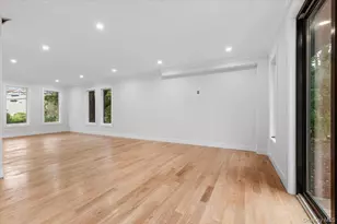 1028 E Broadway, Woodmere, NY 11598 - Photo 17