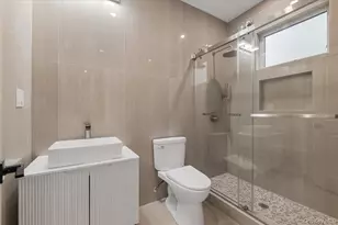 1028 E Broadway, Woodmere, NY 11598 - Photo 33