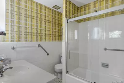 8 Bykenhulle Road, Hopewell Junction, NY 12533 - Photo 19