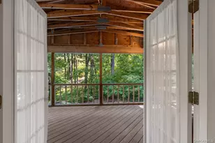 8 Bykenhulle Rd, Hopewell Junction, NY 12533 - Photo 9