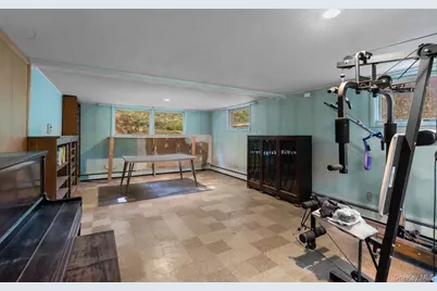 8 Bykenhulle Road, Hopewell Junction, NY 12533 - Photo 29