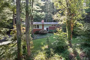 8 Bykenhulle Rd, Hopewell Junction, NY 12533 - Photo 3