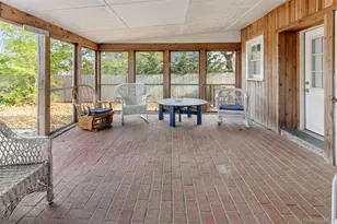 197 W Prospect St, Southampton, NY 11968 - Photo 13