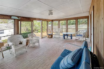 197 W Prospect Street, Southampton, NY 11968 - Photo 15