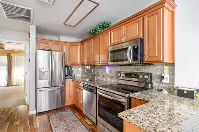 121 Willow Lane, Valley Stream, NY 11580 - Photo 11