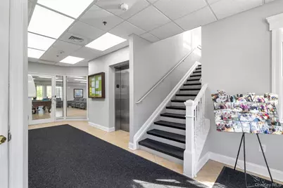 121 Willow Lane, Valley Stream, NY 11580 - Photo 27