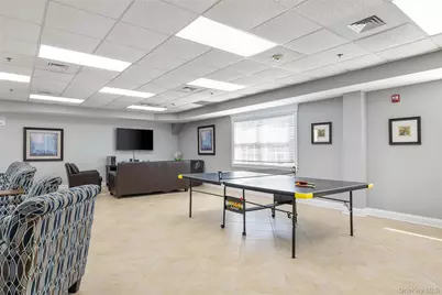 121 Willow Lane, Valley Stream, NY 11580 - Photo 29