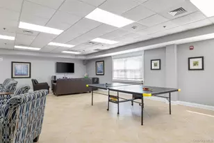 121 Willow Ln, Valley Stream, NY 11580 - Photo 29