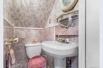 31 Holbrook Road, Centereach, NY 11720 - Photo 7