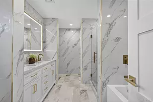 80 Clapham Ave, Manhasset, NY 11030 - Photo 25