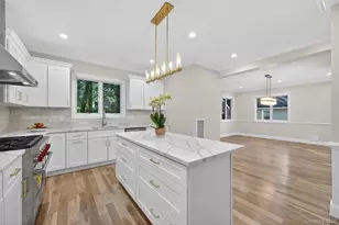 80 Clapham Ave, Manhasset, NY 11030 - Photo 9