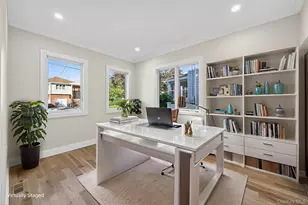 80 Clapham Ave, Manhasset, NY 11030 - Photo 11