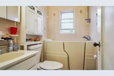 115-04 237th Street, Elmont, NY 11003 - Photo 5