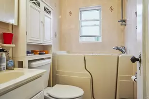 11504 237th St, Elmont, NY 11003 - Photo 5