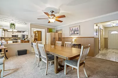 27 Evelyn Court, Manorville, NY 11949 - Photo 15