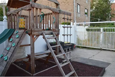 1754 Zerega Avenue, Bronx, NY 10462 - Photo 17