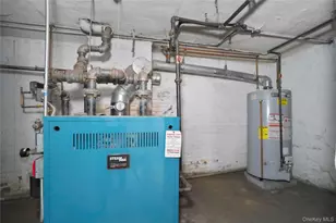 72-07 73 St, Glendale, NY 11385 - Photo 33