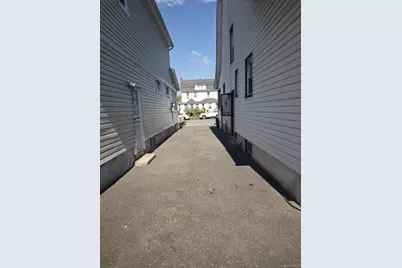 204-06 109th Avenue, Hollis, NY 11412 - Photo 9
