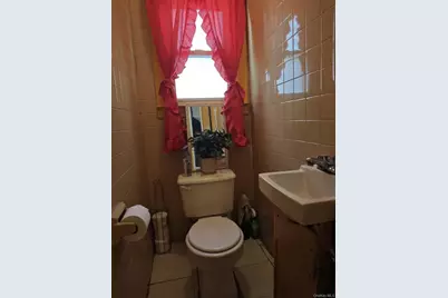 204-06 109th Avenue, Hollis, NY 11412 - Photo 7