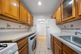 58-16 251st St, Little Neck, NY 11360 - Photo 17