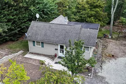 18 Blueberry Hill, Greenwood Lake, NY 10925 - Photo 3