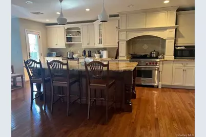 2 Sunset Lane, Garden City, NY 11530 - Photo 7