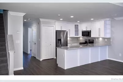 74 Overlook Drive #74, Farmingville, NY 11738 - Photo 3